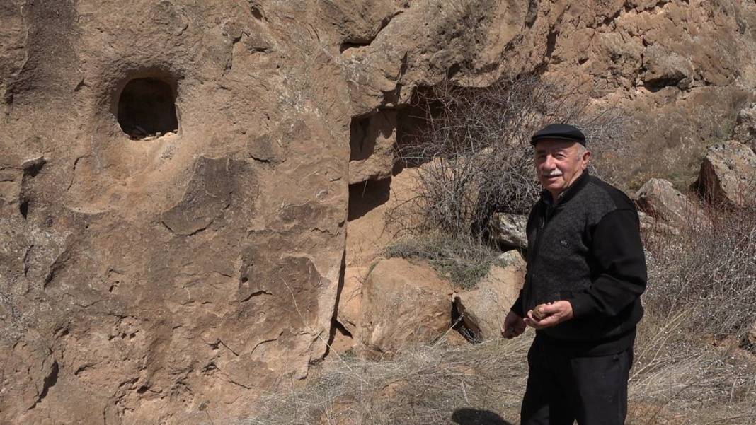 Gizemli oyuğa atılan üç taşı tutturanların dilekleri kabul oluyor! Akın akın o kente gidiyorlar 15